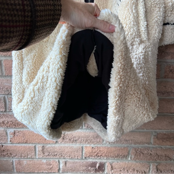 FREE PEOPLE | Cream embroidered long teddy turtleneck fall winter sweate… - Picture 10 of 16